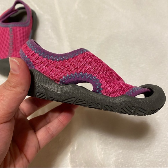Crocs Kids' Swiftwater Sandal | Water Shoes | Slip On Kids' Sandals - Picture 6 of 16